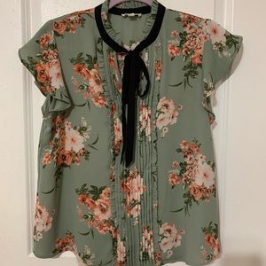 Floral blouse short sleeve